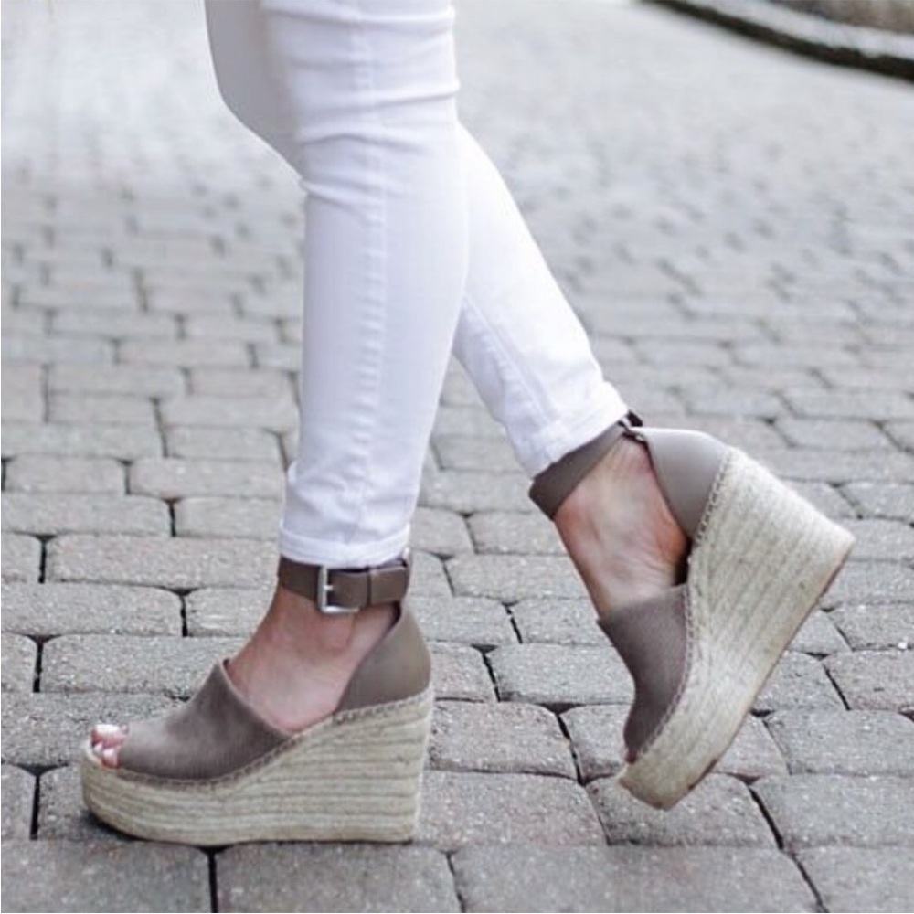Marc Fisher Adalyn Wedges